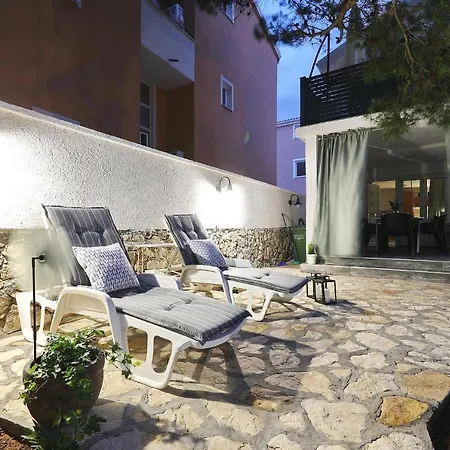 Relax House Casa De Familia Вир