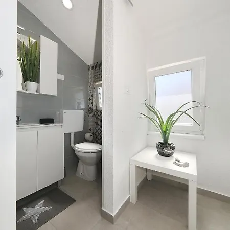 Holiday home Relax House Casa De Familia Vir